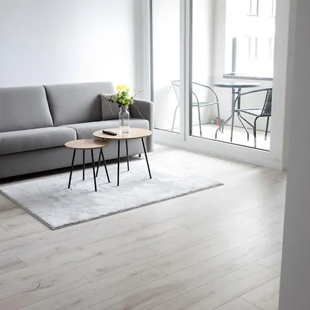 Modern Gateway - 10min To High Tatras With Parking Апартаменты