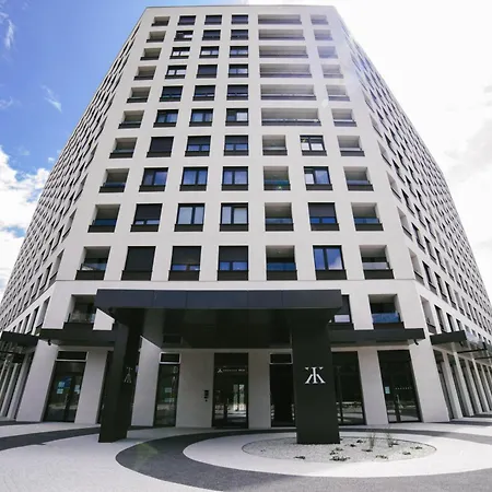 Апартаменты Modern Gateway - 10min To High Tatras With Parking