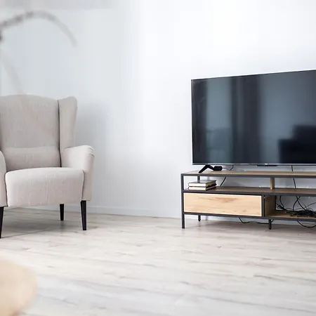 Apartment Modern Gateway - 10min To High Tatras With Parking Poprad